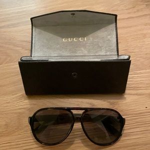 Gucci Aviators with beautiful collapsible case